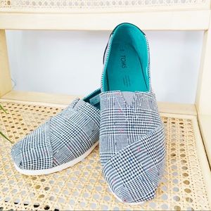 NEW Toms Canvas Classic Slip On Sneakers Speckled